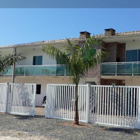 Conjunto Residencial Verdes Mares Гуаратуба Екстер'єр фото